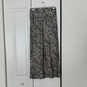 FREE PEOPLE SNAKESKIN PRINT NORMANI BIAS SATINY MIDI SKIRT SIZE 2